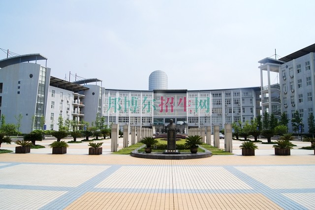 浙江國(guó)際海運(yùn)職業(yè)技術(shù)學(xué)院招生辦聯(lián)系電話(huà)