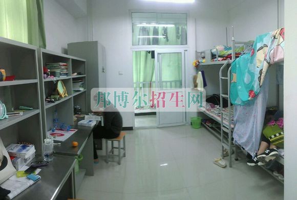 河南財(cái)政稅務(wù)高等?？茖W(xué)校宿舍條件