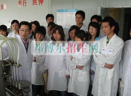 上海醫(yī)藥高等?？茖W(xué)校