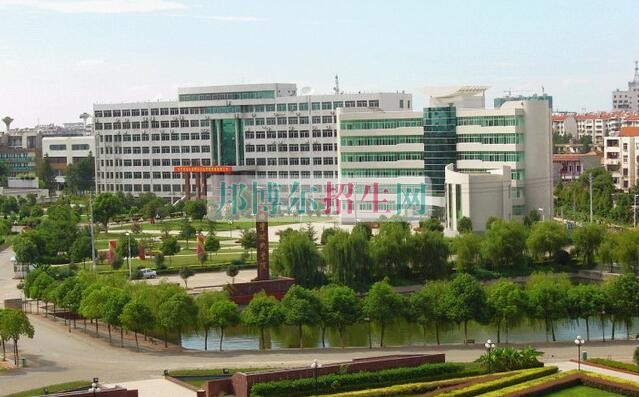 湖北職業(yè)技術學院招生辦聯系電話