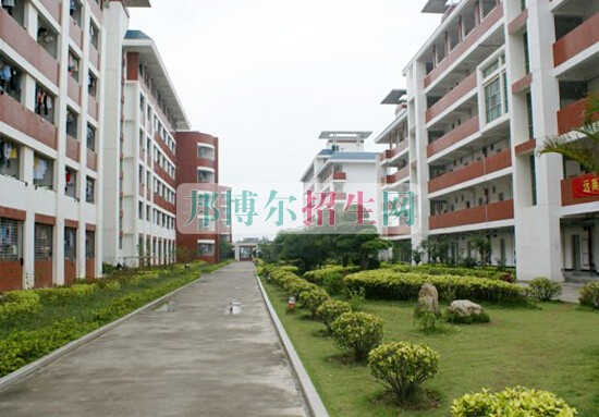 泉州醫(yī)學(xué)高等?？茖W(xué)校