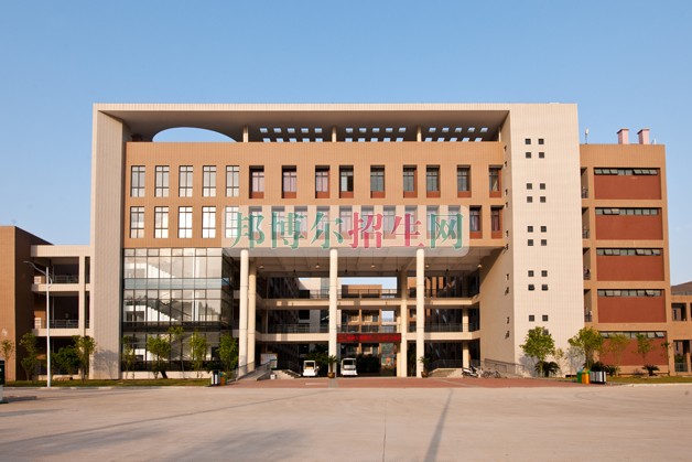 福建商業(yè)高等專科學校網站網址