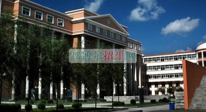中?？即髮W(xué)怎么考