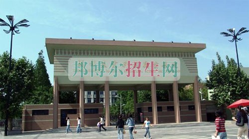 成都計算機應(yīng)用技術(shù)學校怎么樣