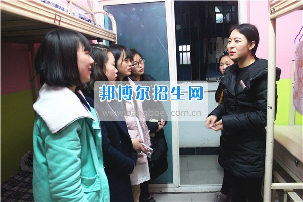 成都希望幼師學校是責任？更是一種愛！