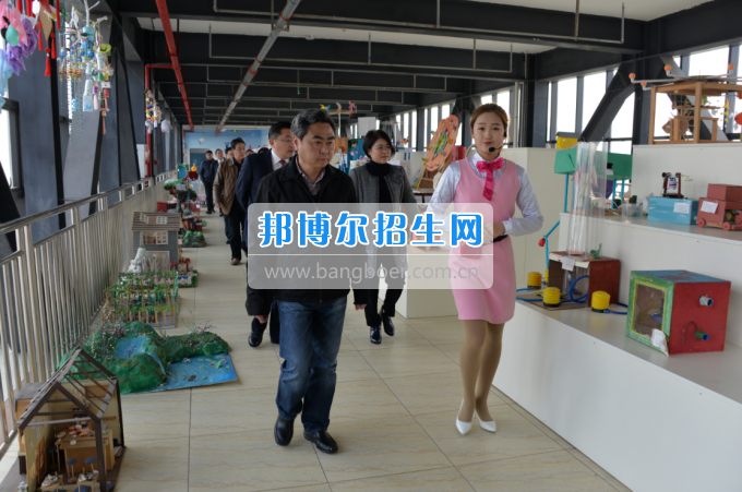 川南幼兒師范高等?？茖W校迎接隆昌縣創(chuàng)建第四屆省級文明城市測評組考評
