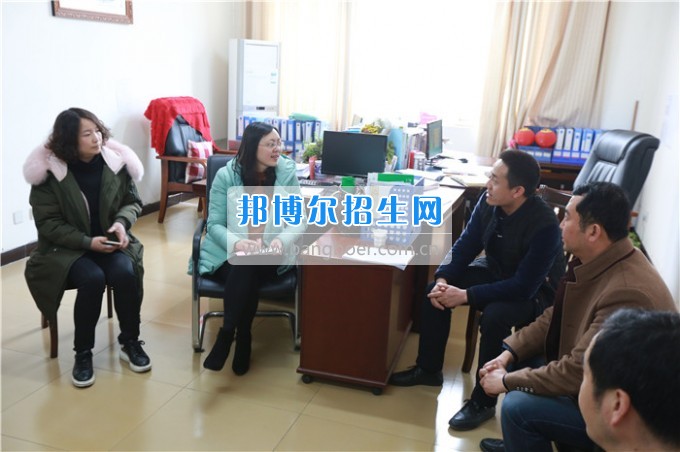 川南幼兒師范高等?？茖W(xué)校考察交流并巡查實(shí)習(xí)生情況