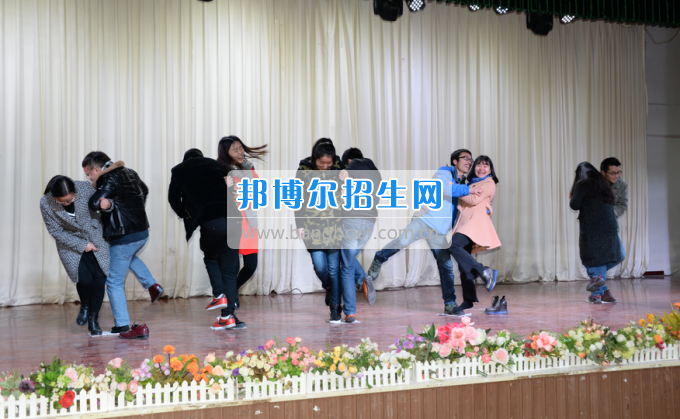 川南幼兒師范高等?？茖W(xué)校與內(nèi)江職業(yè)技術(shù)學(xué)校開(kāi)展青年聯(lián)誼活動(dòng)