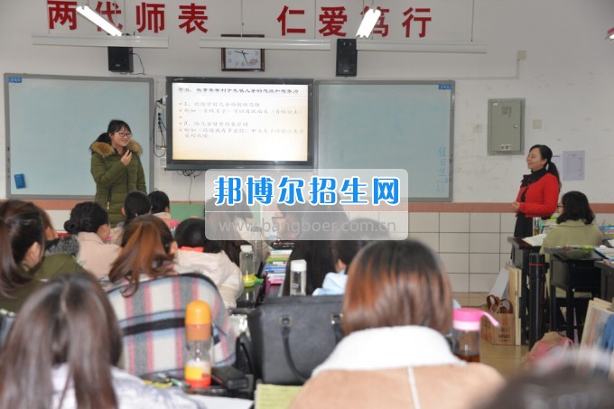 川南幼兒師范高等?？茖W校2017質(zhì)量年：撲下身子抓落實