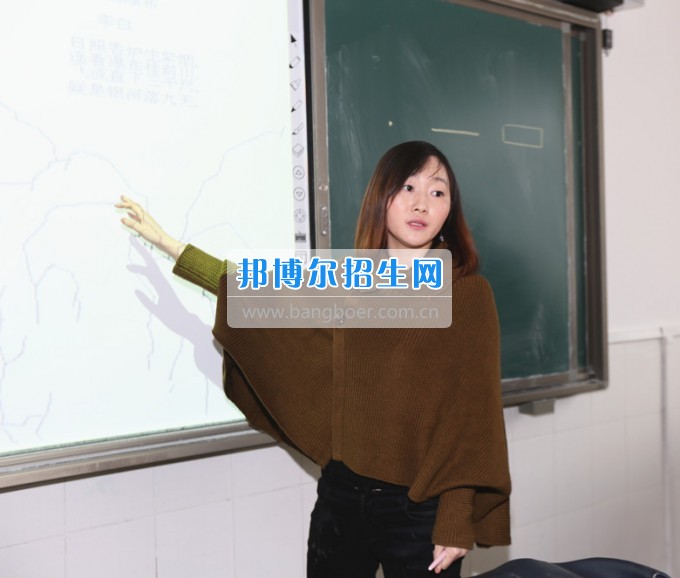 川北幼兒師范高等專(zhuān)科學(xué)校上好新學(xué)期第一課 嚴(yán)把課堂教學(xué)質(zhì)量關(guān)