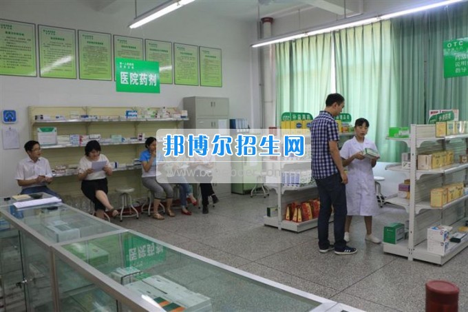 四川衛(wèi)生康復(fù)職業(yè)學(xué)院校企合辦營銷技能大賽，共促學(xué)生營銷技能提升