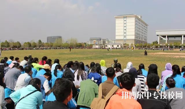 云南省輕工業(yè)學校校園環(huán)境