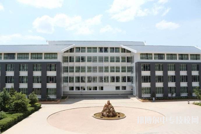 云南省輕工業(yè)學校校園環(huán)境