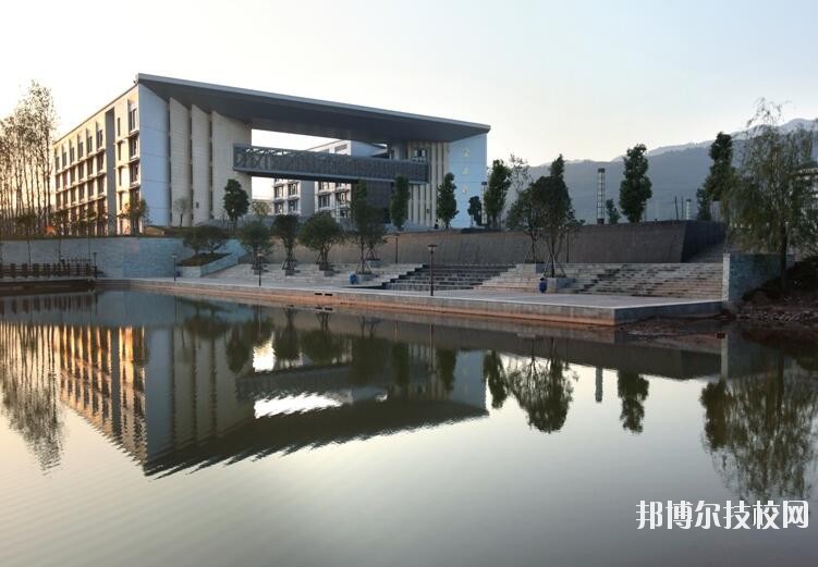 重慶農(nóng)業(yè)機械化學(xué)校怎么樣、好不好