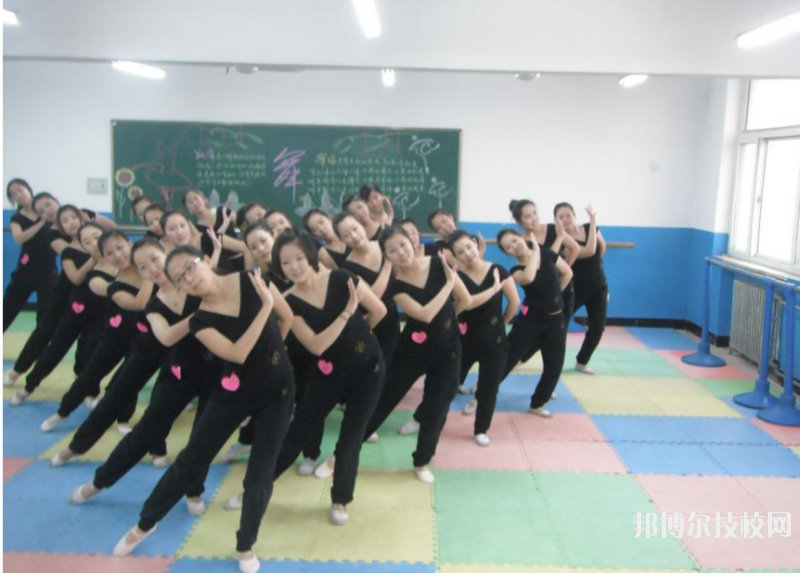 長順中等職業(yè)學(xué)校2020年學(xué)費(fèi)、收費(fèi)多少