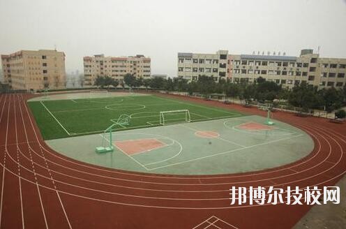 重慶第一財(cái)貿(mào)學(xué)校怎么樣、好不好