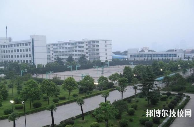 浙江工業(yè)職業(yè)技術(shù)學(xué)院怎么樣、好不好