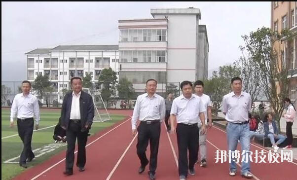 丹寨民族職業(yè)技術(shù)學(xué)校2020年報名條件、招生要求、招生對象