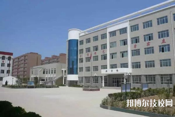 長(zhǎng)武職業(yè)教育中心2020年報(bào)名條件、招生要求、招生對(duì)象