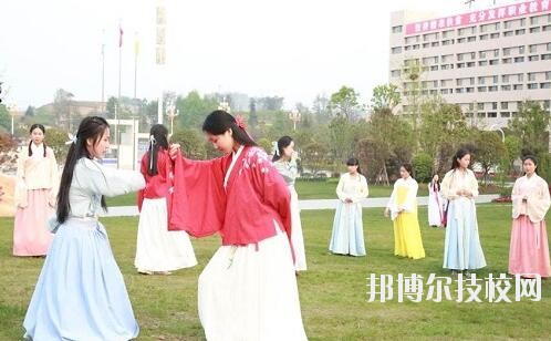 畢節(jié)衛(wèi)生學校2020年學費、收費多少