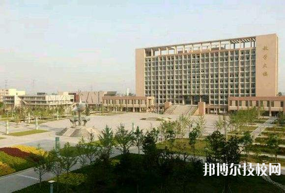 咸陽理工職業(yè)專修學(xué)院2020年報名條件、招生要求、招生對象