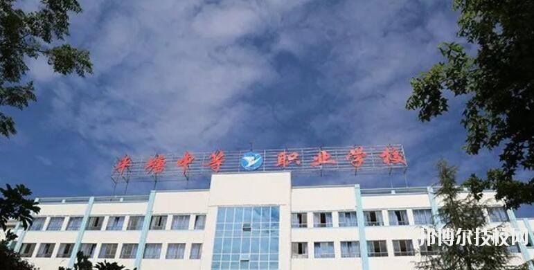 黔東南州國(guó)防科技學(xué)校2020年報(bào)名條件、招生要求、招生對(duì)象