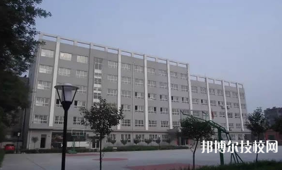 華陰市職業(yè)教育中心2020年報(bào)名條件、招生要求、招生對(duì)象 