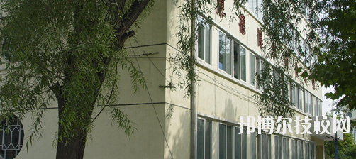 天水職業(yè)中等專業(yè)學(xué)校2020年學(xué)費、收費多少