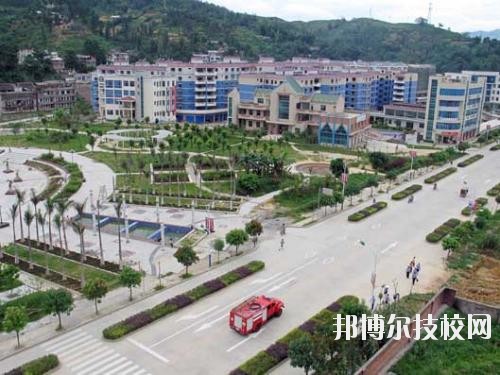 望謨中等職業(yè)學(xué)校2020年報(bào)名條件、招生要求、招生對(duì)象