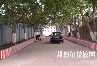 綿陽工業(yè)技師學院網站網址