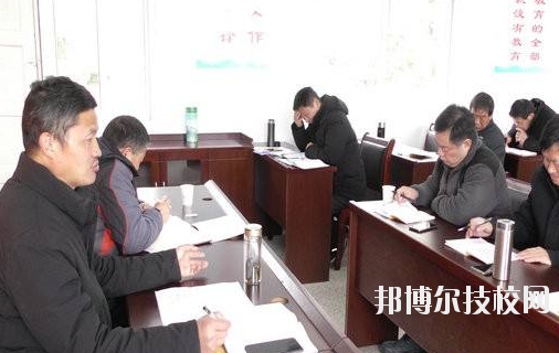 臨安市中等職業(yè)技術(shù)學(xué)校2020年報(bào)名條件、招生要求、招生對象