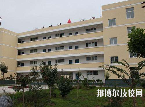 鳳縣職業(yè)教育中心2020年報(bào)名條件、招生要求、招生對(duì)象