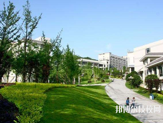 重慶第二交通技工學(xué)校2020年報(bào)名條件、招生要求、招生對(duì)象