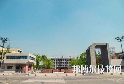 四川現(xiàn)代科技職業(yè)學校2020年報名條件、招生要求、招生對象