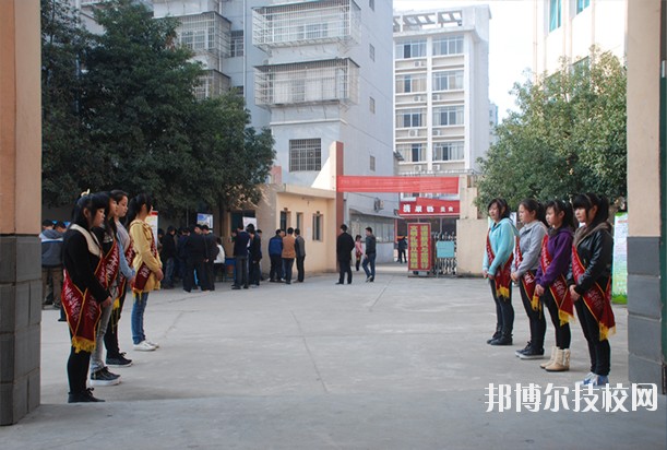 江西電子工業(yè)中等專業(yè)學(xué)校2020年報(bào)名條件、招生要求、招生對象