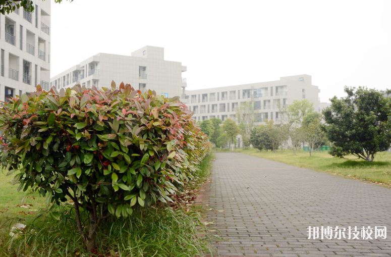 江蘇丹陽中等專業(yè)學(xué)校2020年報名條件、招生要求、招生對象