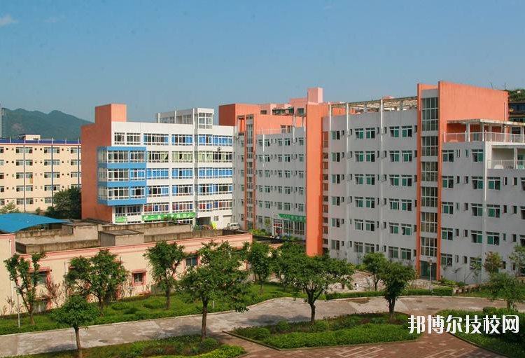 重慶工業(yè)技師學(xué)院怎么樣、好不好