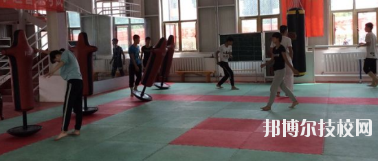 酒泉體育運(yùn)動(dòng)學(xué)校2020年學(xué)費(fèi)、收費(fèi)多少