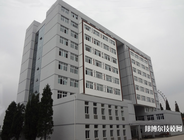 貴陽白云職業(yè)技術(shù)學(xué)校2020年報(bào)名條件、招生要求、招生對(duì)象