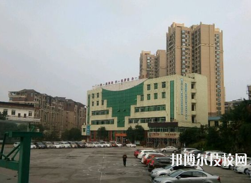 重慶機(jī)械技師學(xué)院怎么樣、好不好
