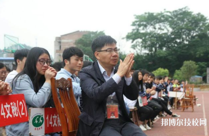 安源區(qū)職業(yè)中等專業(yè)學(xué)校怎么樣、好不好