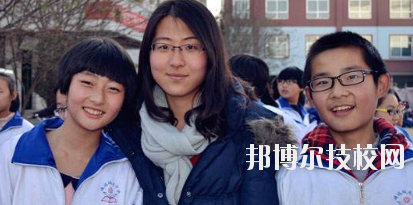 甘肅經(jīng)濟(jì)貿(mào)易學(xué)校2020年報(bào)名條件、招生要求、招生對象