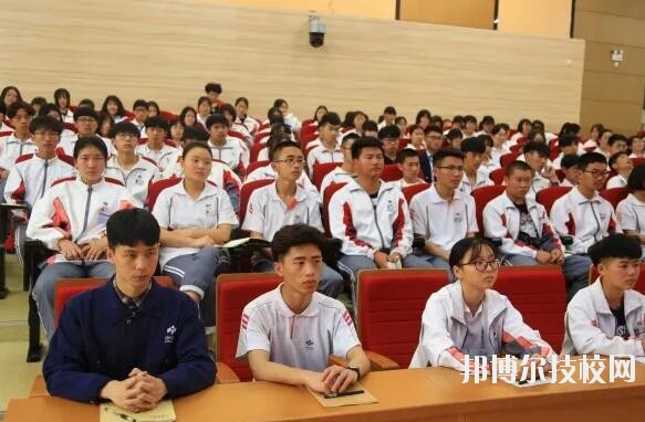 新昌技師學(xué)院2020年報(bào)名條件、招生要求、招生對(duì)象