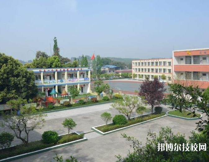 重慶巴南職業(yè)教育中心學校怎么樣、好不好