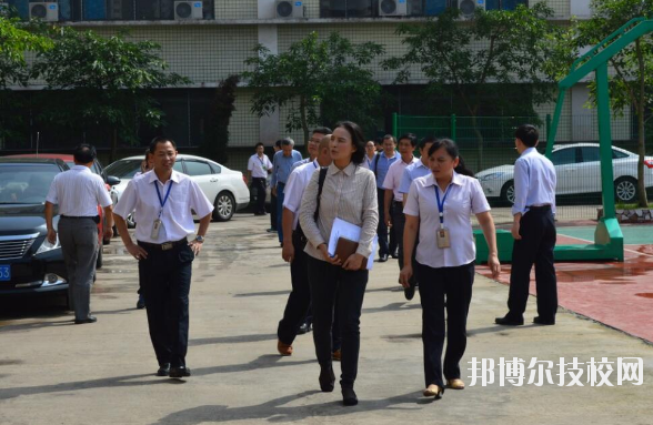 重慶渝北區(qū)竟成中學(xué)校2020年報(bào)名條件、招生要求、招生對(duì)象