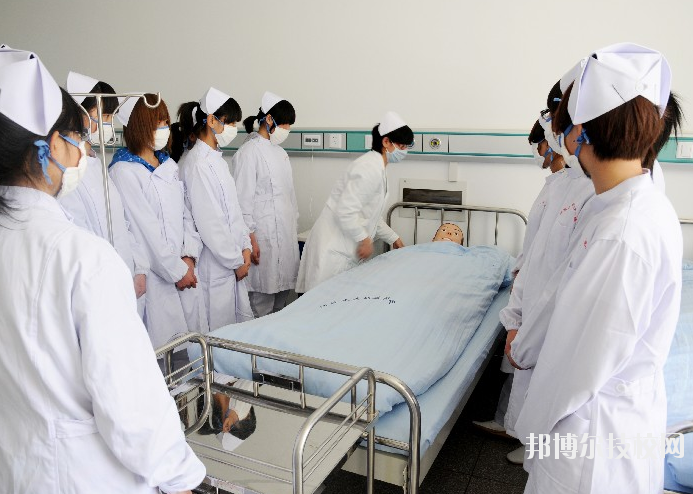 重慶第三衛(wèi)生學(xué)校怎么樣、好不好