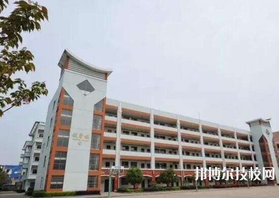 義烏城鎮(zhèn)職業(yè)技術學校2020年報名條件、招生要求、招生對象