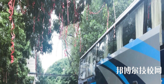 南寧信息工程職業(yè)技術(shù)學(xué)校2020年報名條件、招生要求、招生對象 