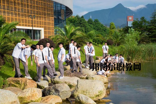 江西廬山旅游中等專業(yè)學(xué)校2020年報(bào)名條件、招生要求、招生對(duì)象