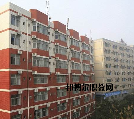 重慶機電工業(yè)學校2020年報名條件、招生要求、招生對象
